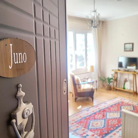Juno A Flat In The Appartamento *