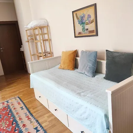 Juno A Flat In The * Selçuk